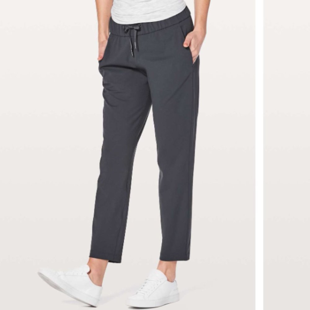 Lululemon On The Fly 7/8 Pant - Blue Tied Size 6